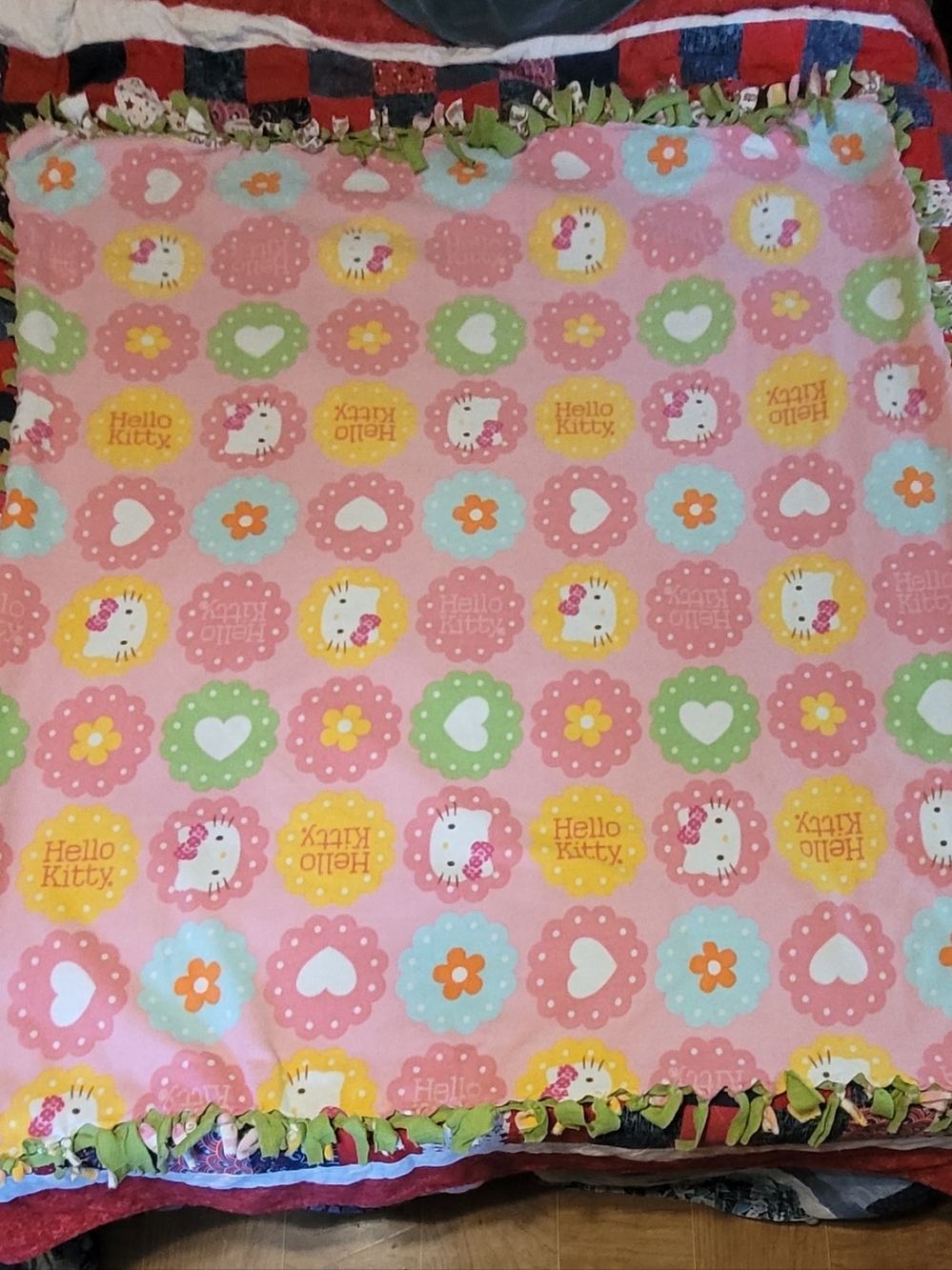 Hello Kitty Pink Patterned Fleece Blanket